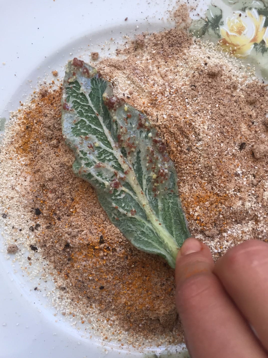 Peixinho (PANC) empanado e assado